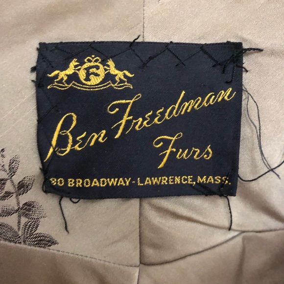 Fur Shaw - Picture 5 of 5